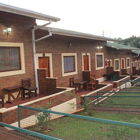 Nuevo Raices Aparthotel Puerto Iguazu Exterior photo